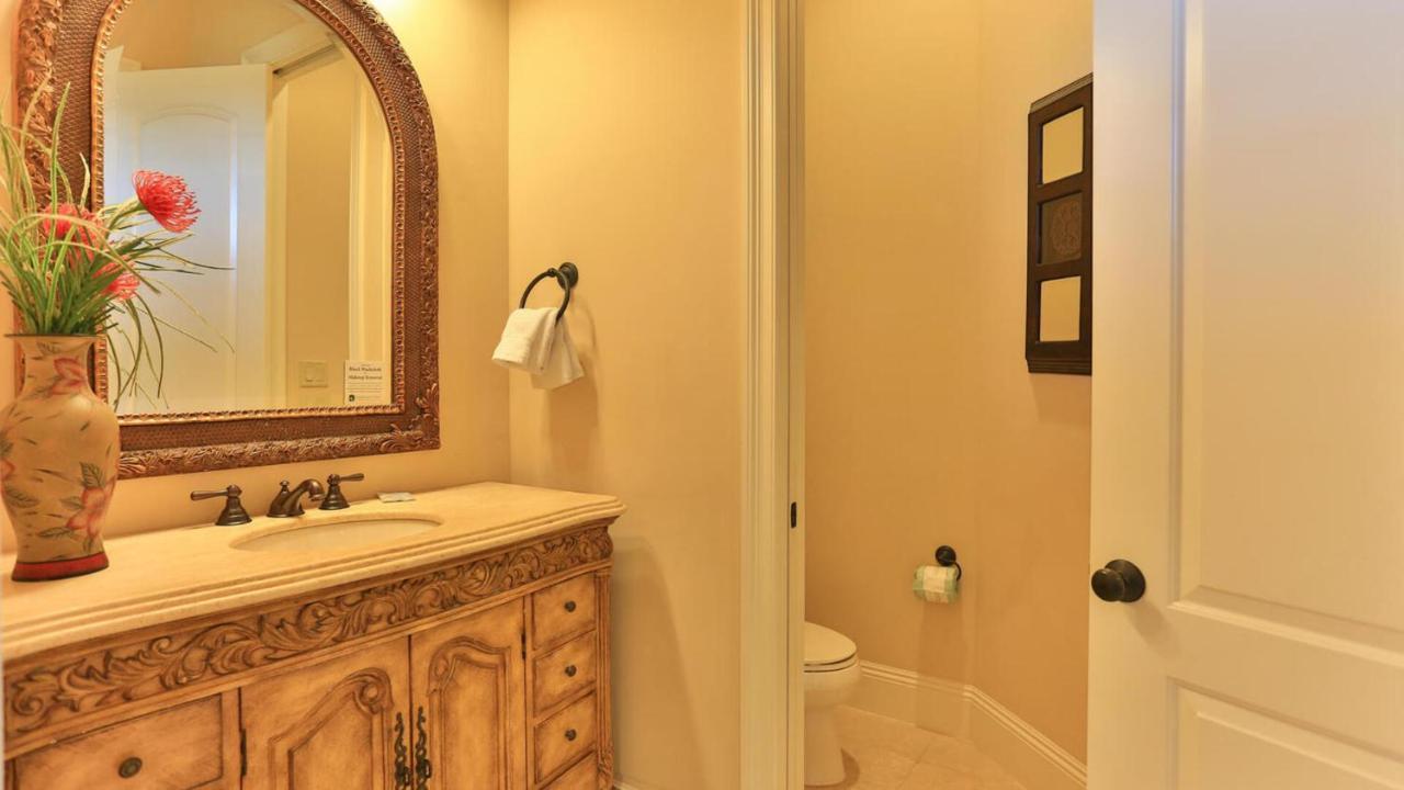 Monaco - Easy Access Dogs Welcome Gated Community Large Pool *
