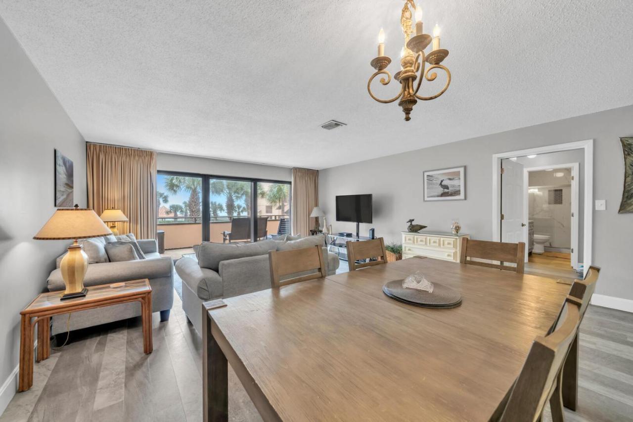 Aegean 212 - Beautiful Updated 2 Bedroom 2 Bath In The Heart Of