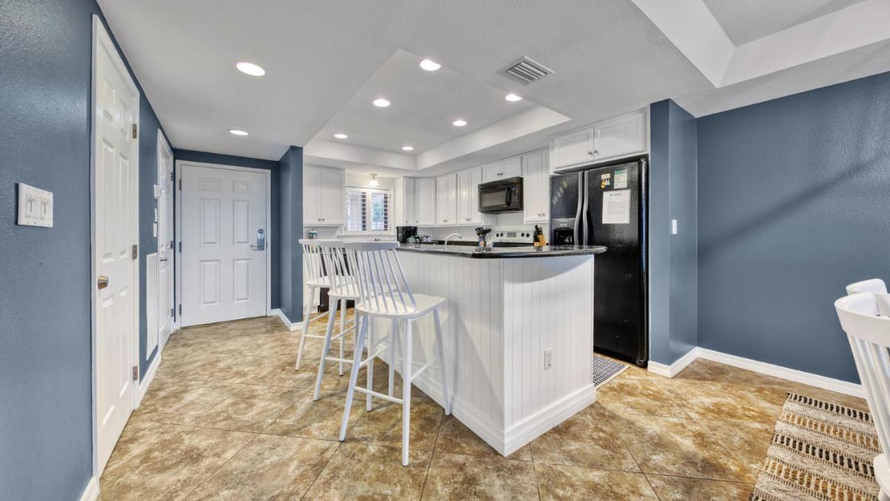 Holiday home Aegean 105 - Updated Front On Isle Destin