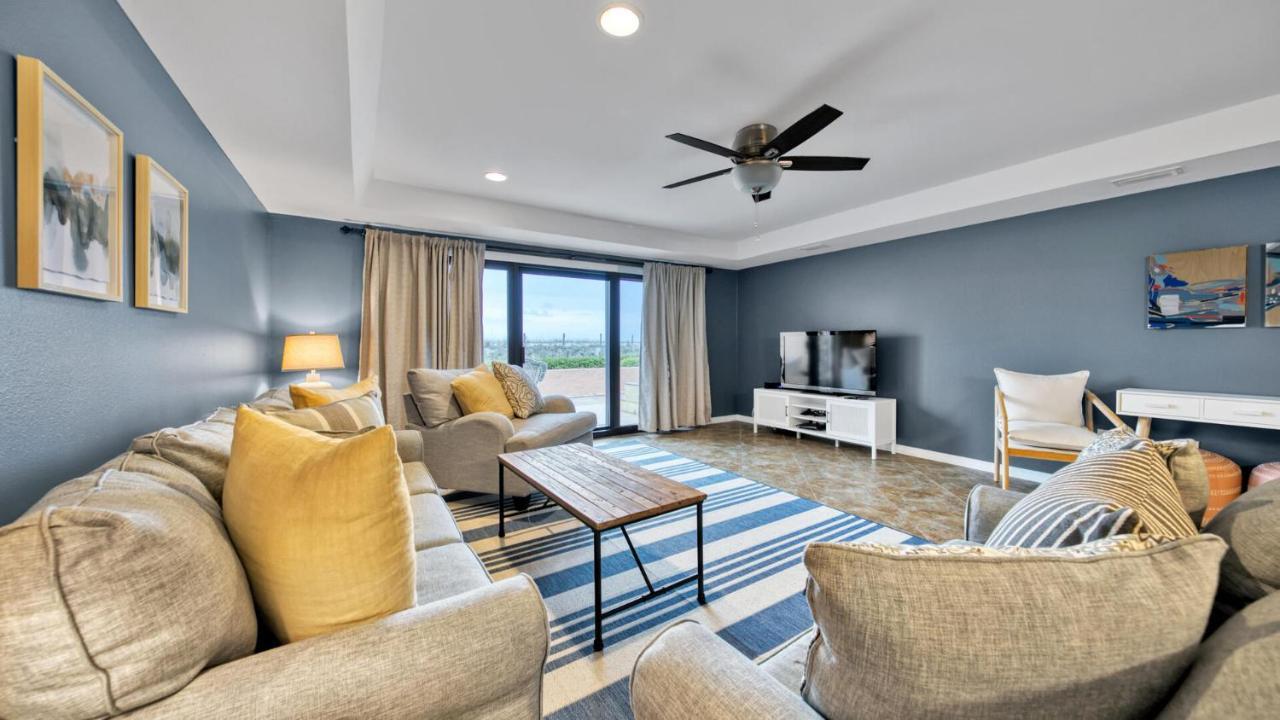 Holiday home Aegean 105 - Updated Front On Isle Destin