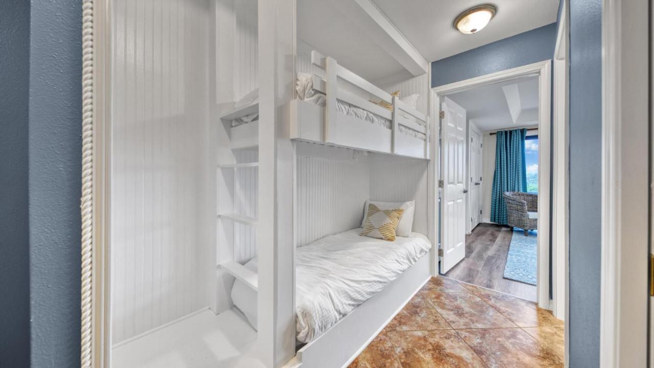 Aegean 105 - Updated Front On Isle Destin