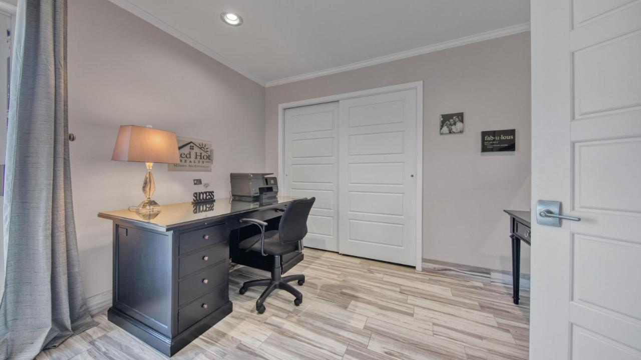 Holiday home Red Hot Retreat - Updated Isle Townhome On The Harbor Destin