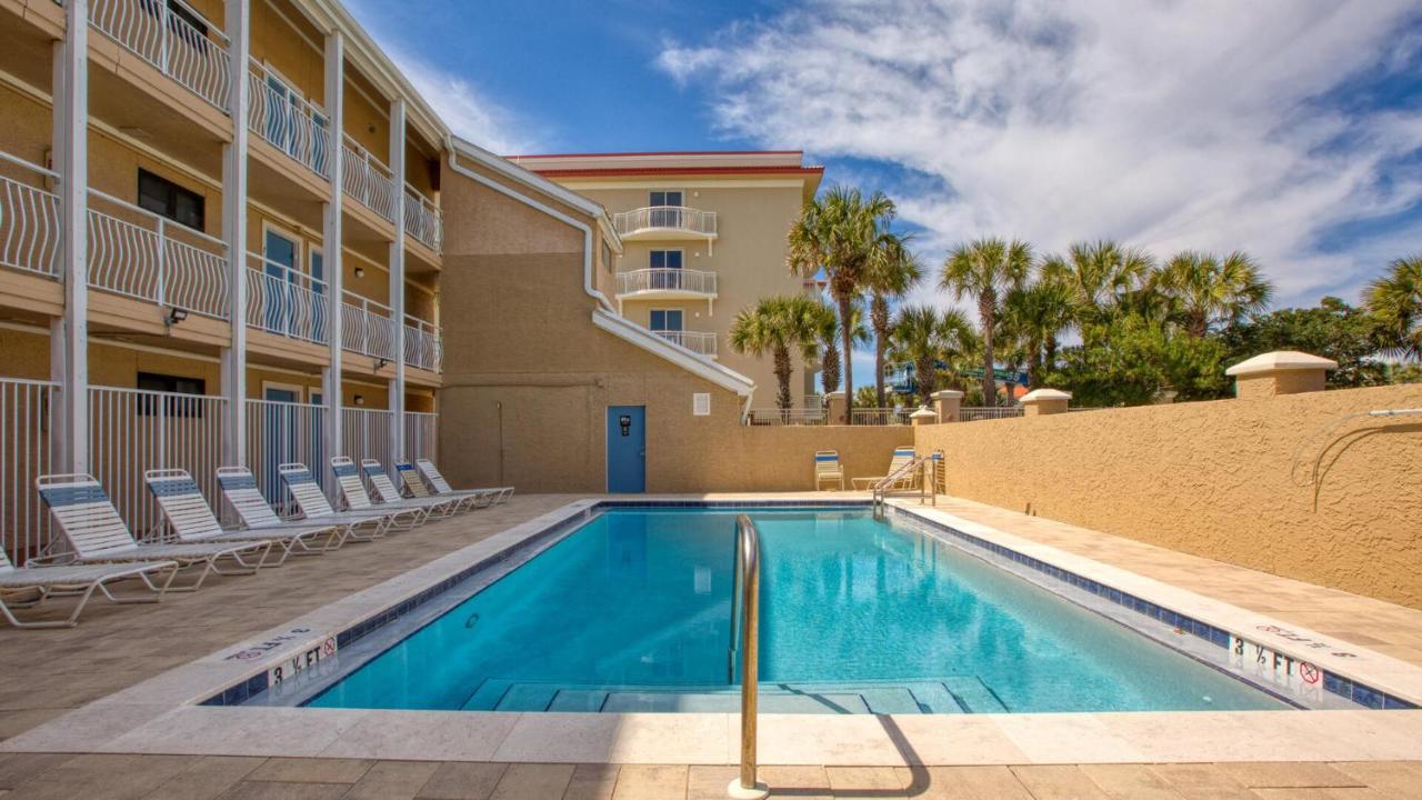 Crystal 12b - Updated 2 Bedroom With Loft Front In The Heart Of Holiday home *