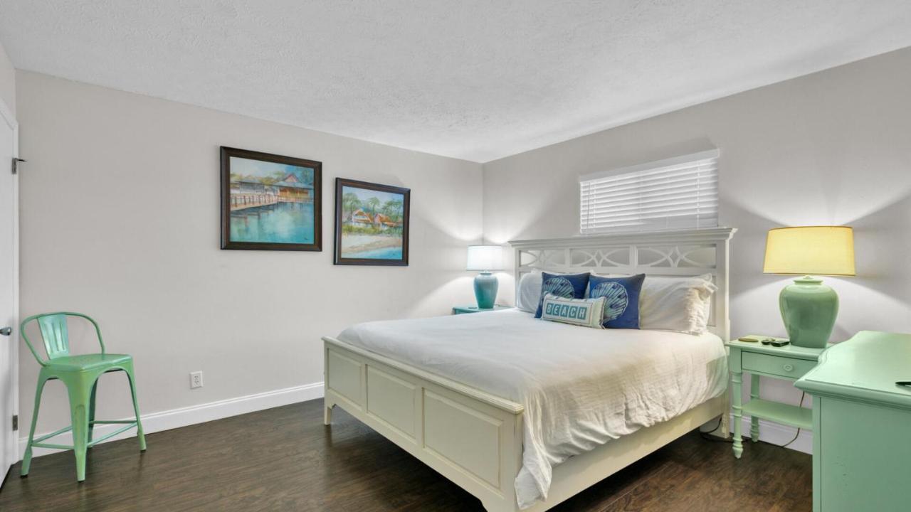 Crystal 12b - Updated 2 Bedroom With Loft Front In The Heart Of