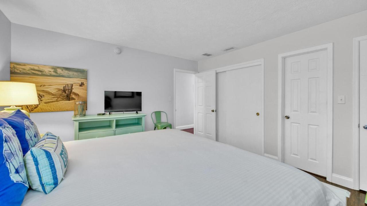 Holiday home Crystal 12b - Updated 2 Bedroom With Loft Front In The Heart Of Destin