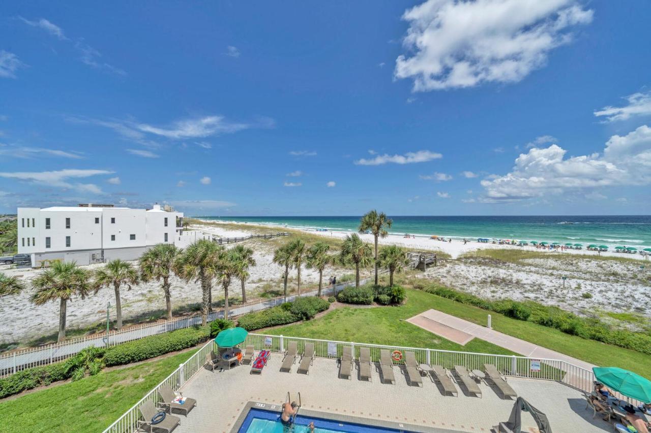 Is A Beautiful Front With A Great View Of The Gulf Holiday home