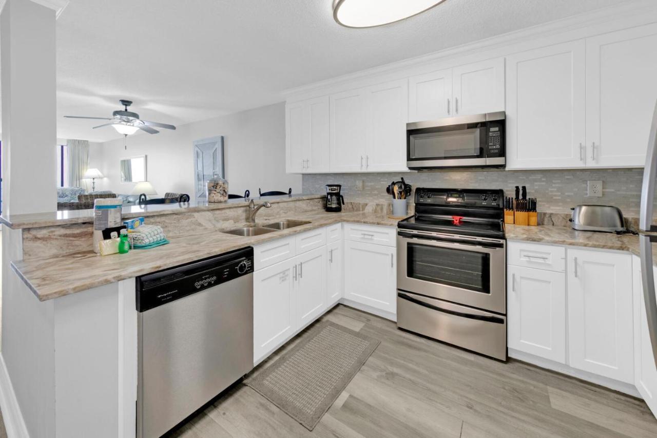 On The Gulf 404 - Amazing Views Just Steps Away From The