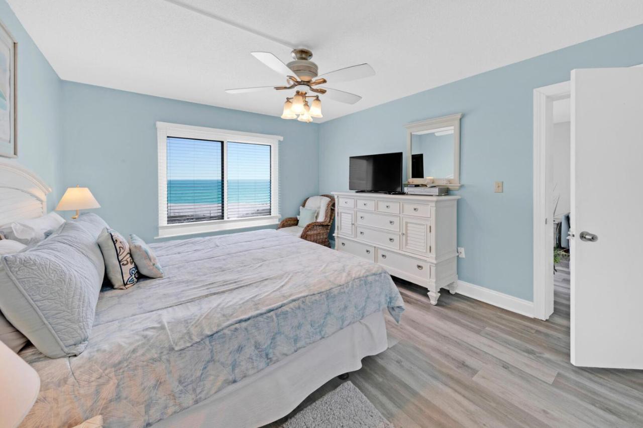 On The Gulf 404 - Amazing Views Just Steps Away From The * Destin