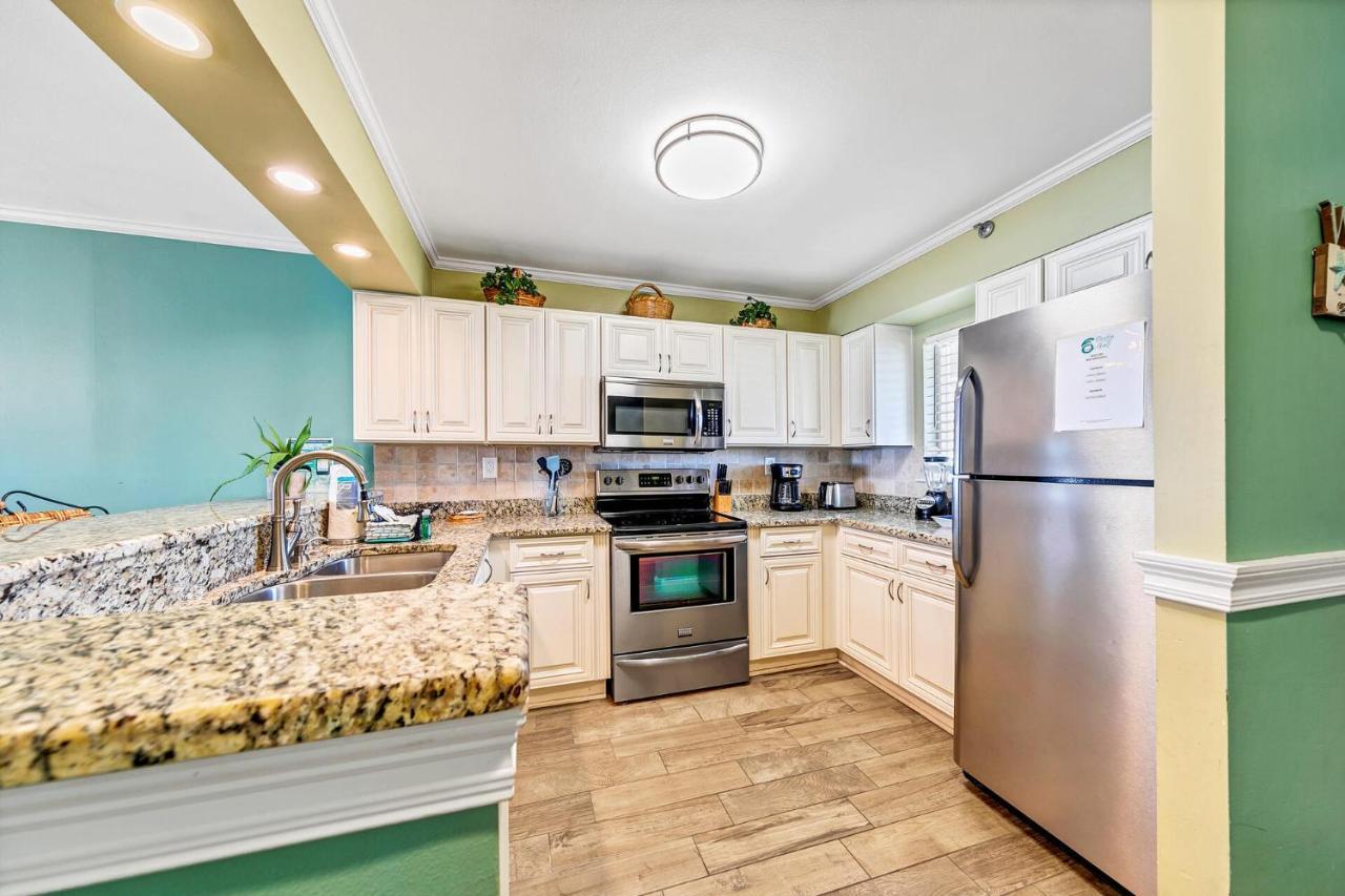 On The Gulf 702 - Directly On The Seventh Floor With The Views Holiday home *