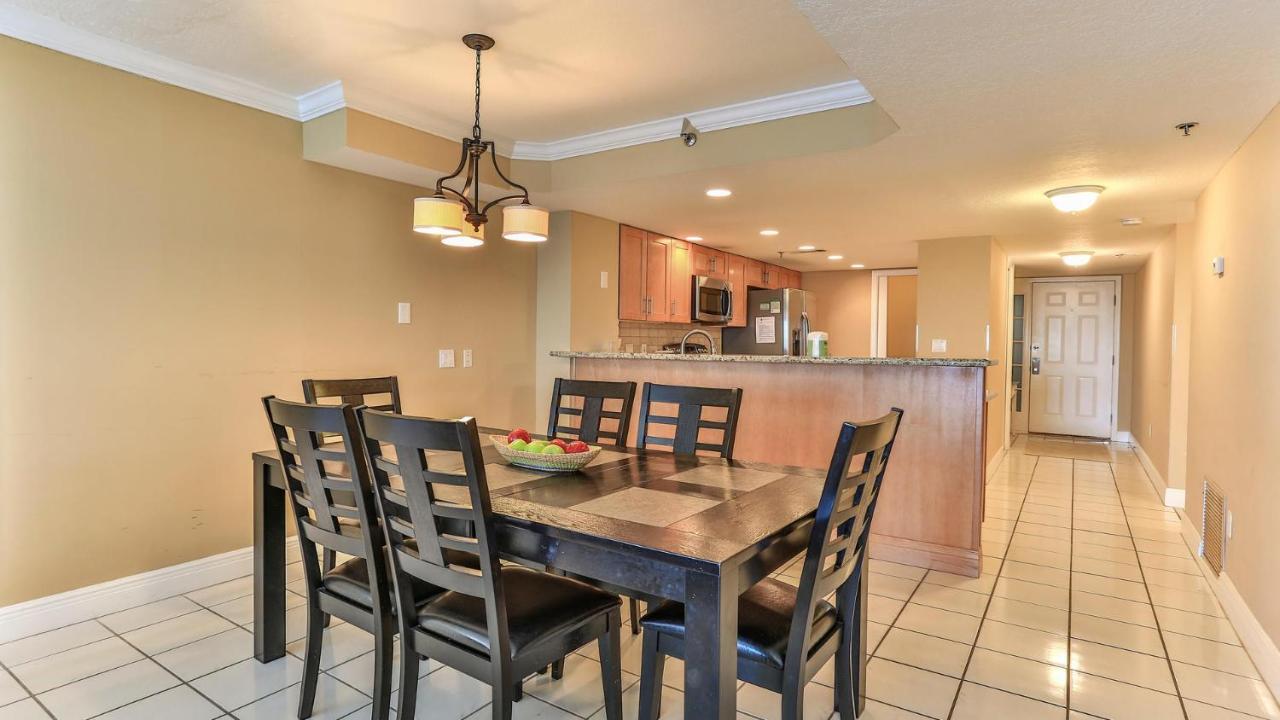 Apartment Towers 142 - 2 Bedroom Front In The Heart Of With Amazing Views!