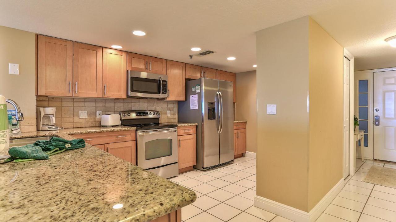 Towers 142 - 2 Bedroom Front In The Heart Of With Amazing Views!