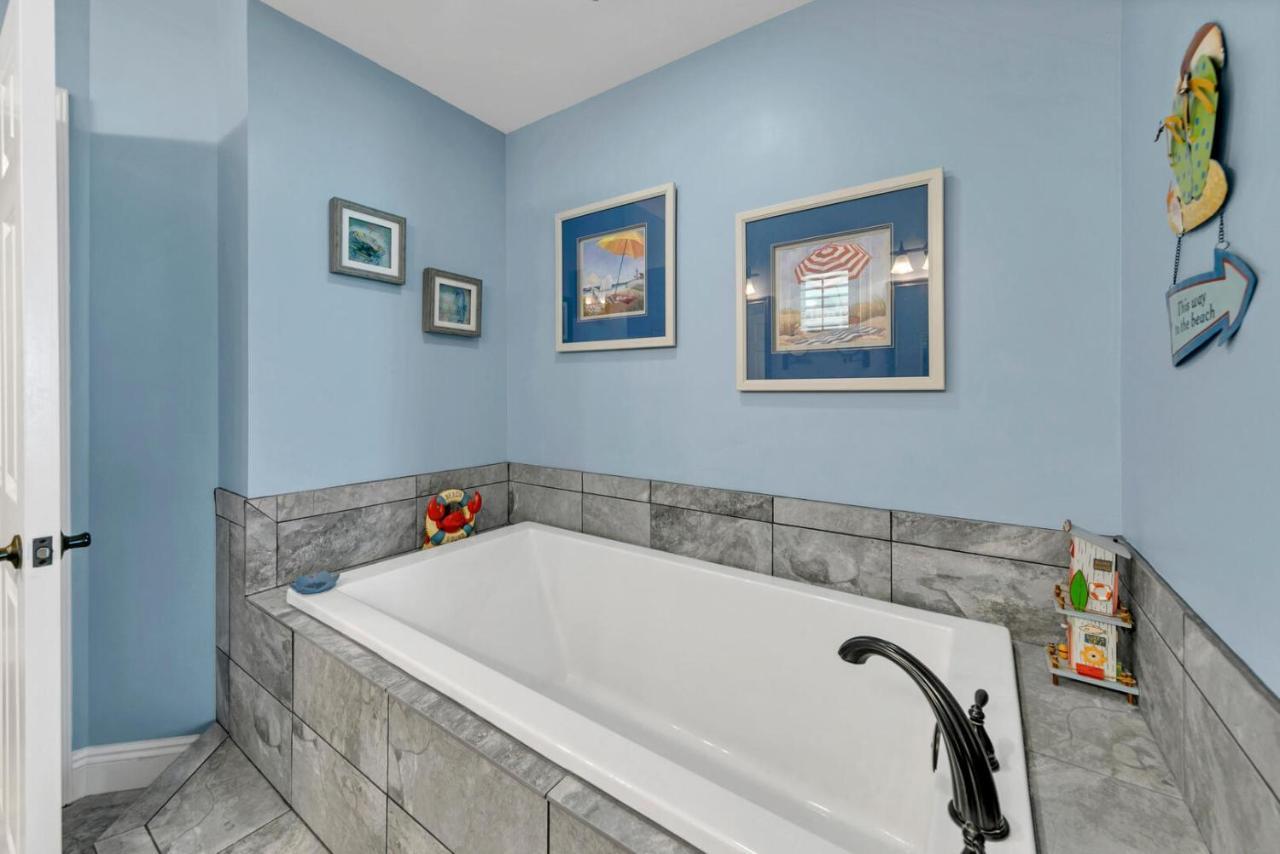 Holiday home Grandview 202 - Beach Front 3br In Miramar Beach