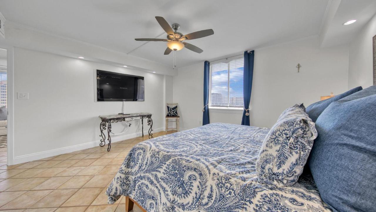 Dolphin Point 502b - 2br On Isle With Harbor View