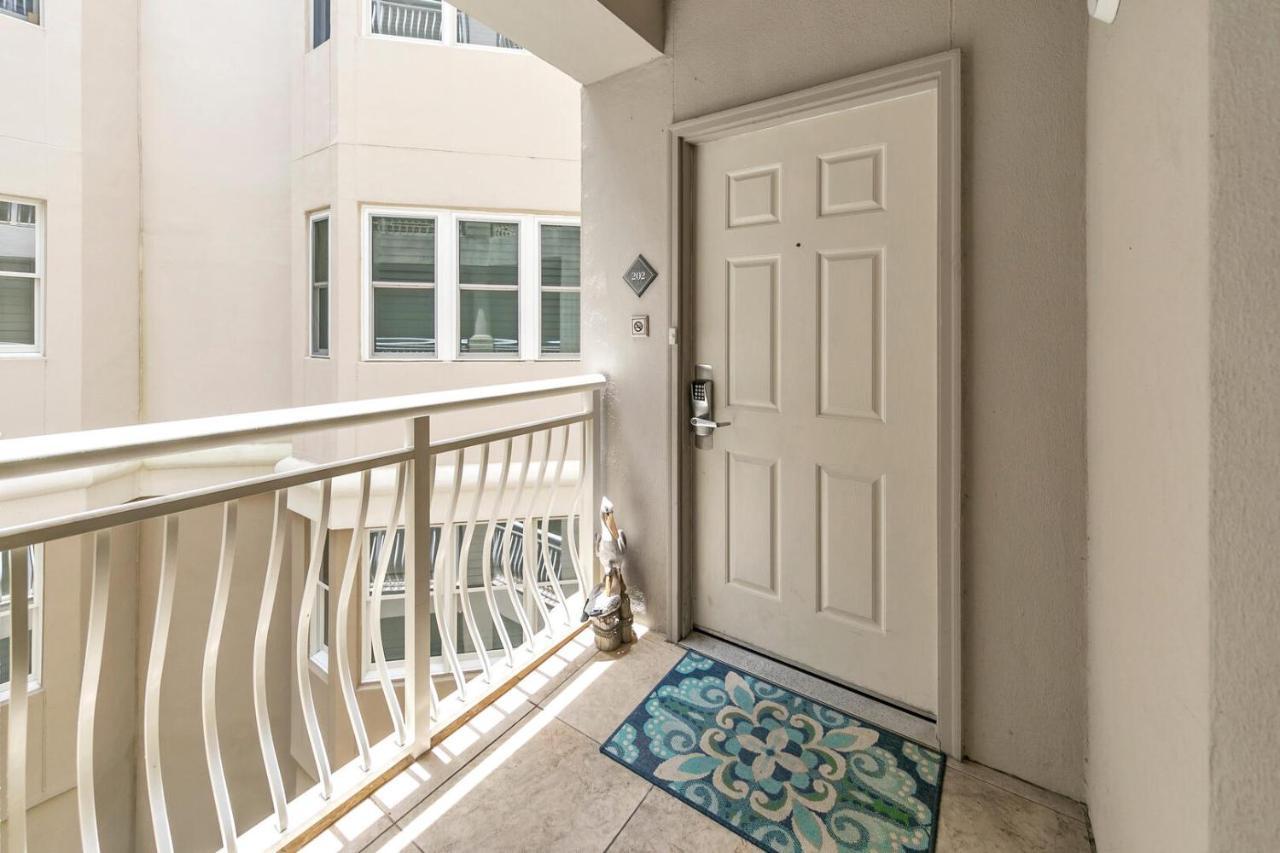 Grandview 202 - Beach Front 3br In Miramar Beach Destin