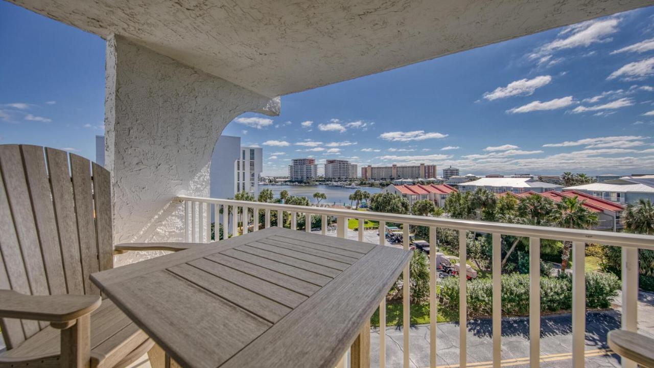 Dolphin Point 502b - 2br On Isle With Harbor View Holiday home