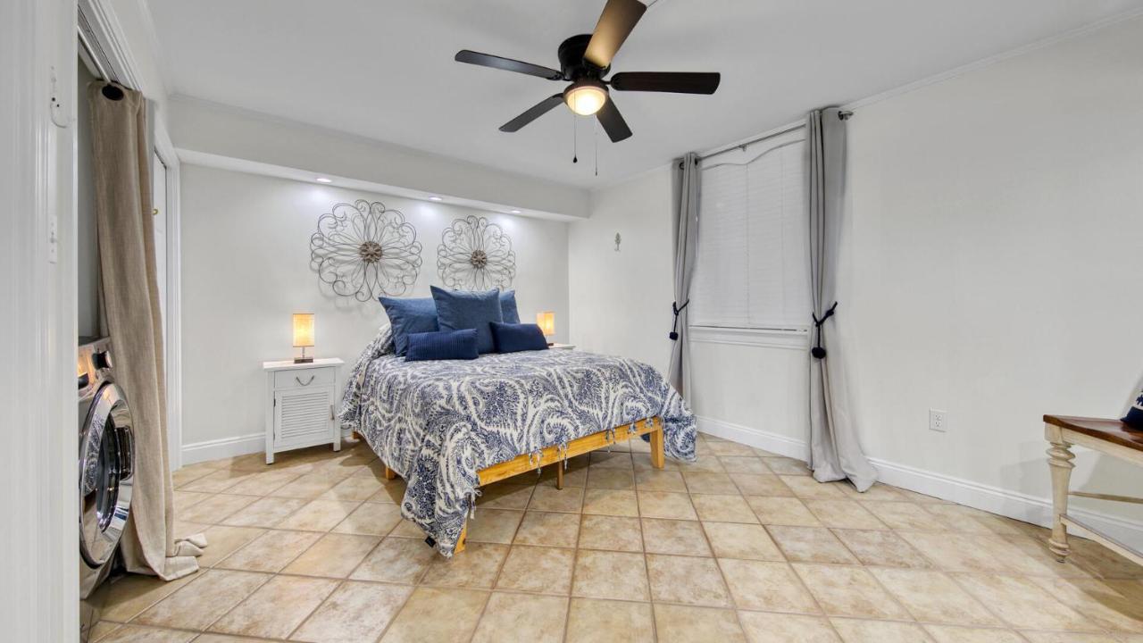 Dolphin Point 502b - 2br On Isle With Harbor View * Destin