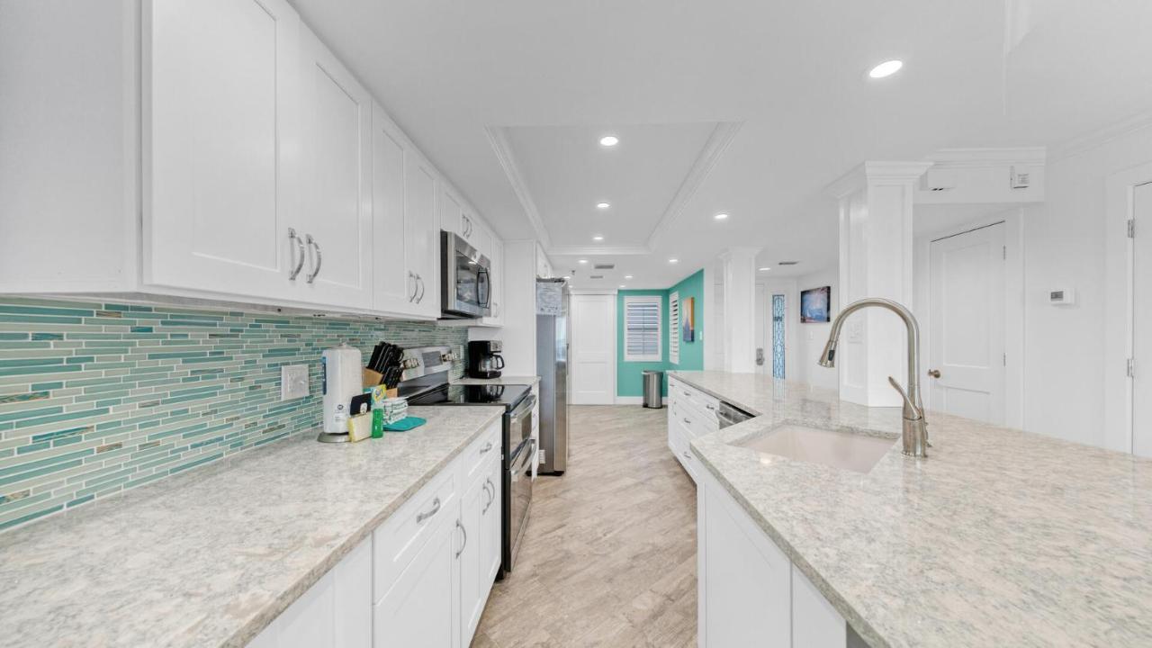 Inlet Reef 607 - Front And Spacious With Free Service