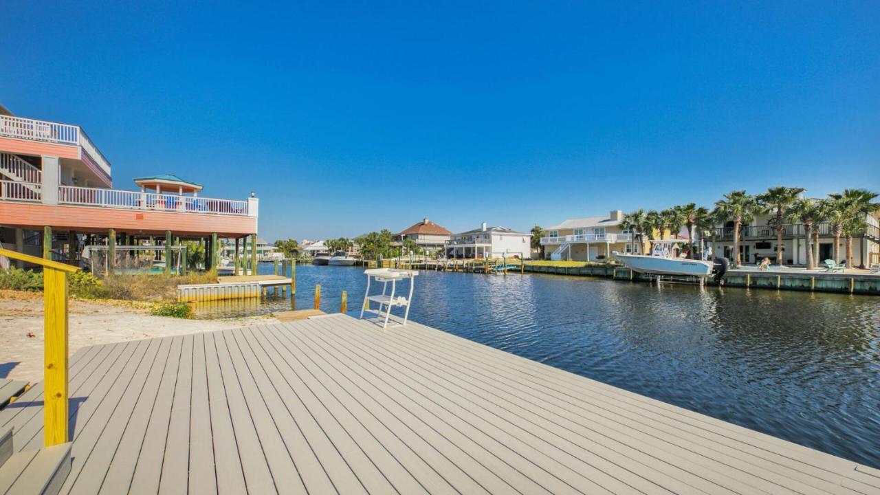 Palm Breeze - Is A 4br With Private Pool And Boat Dock In Destin