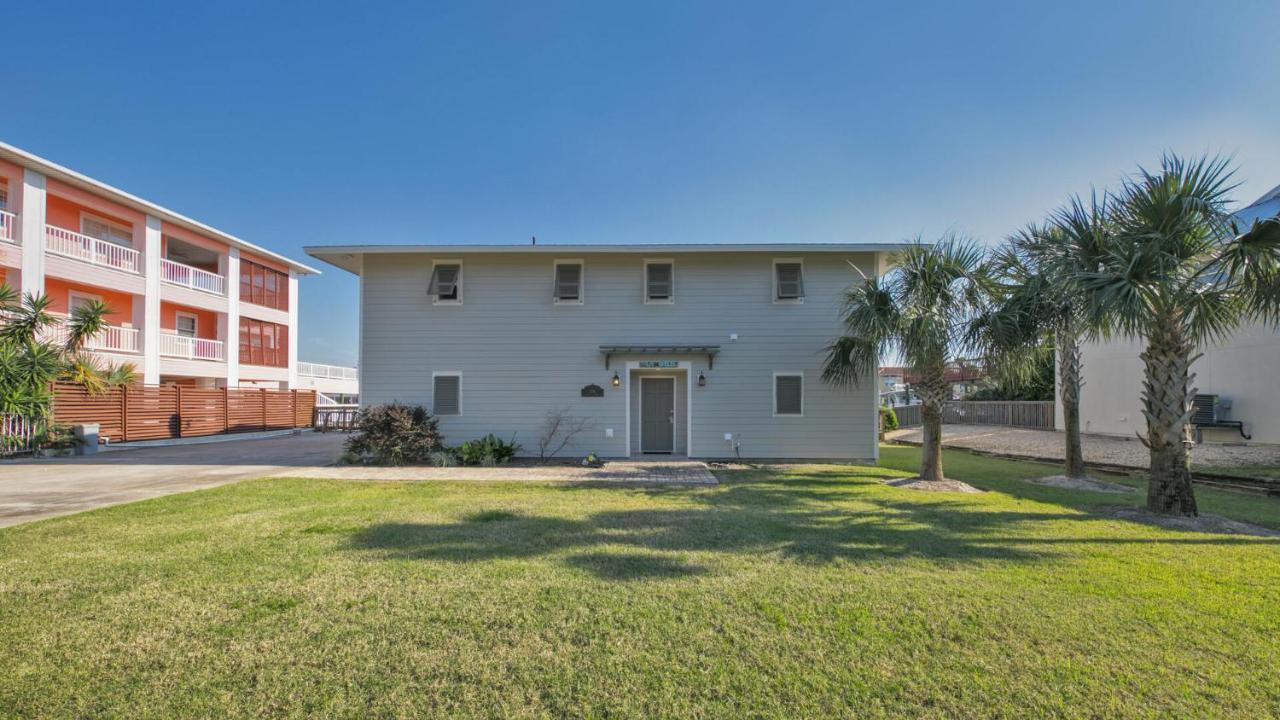 Palm Breeze - Is A 4br With Private Pool And Boat Dock In Holiday home Destin