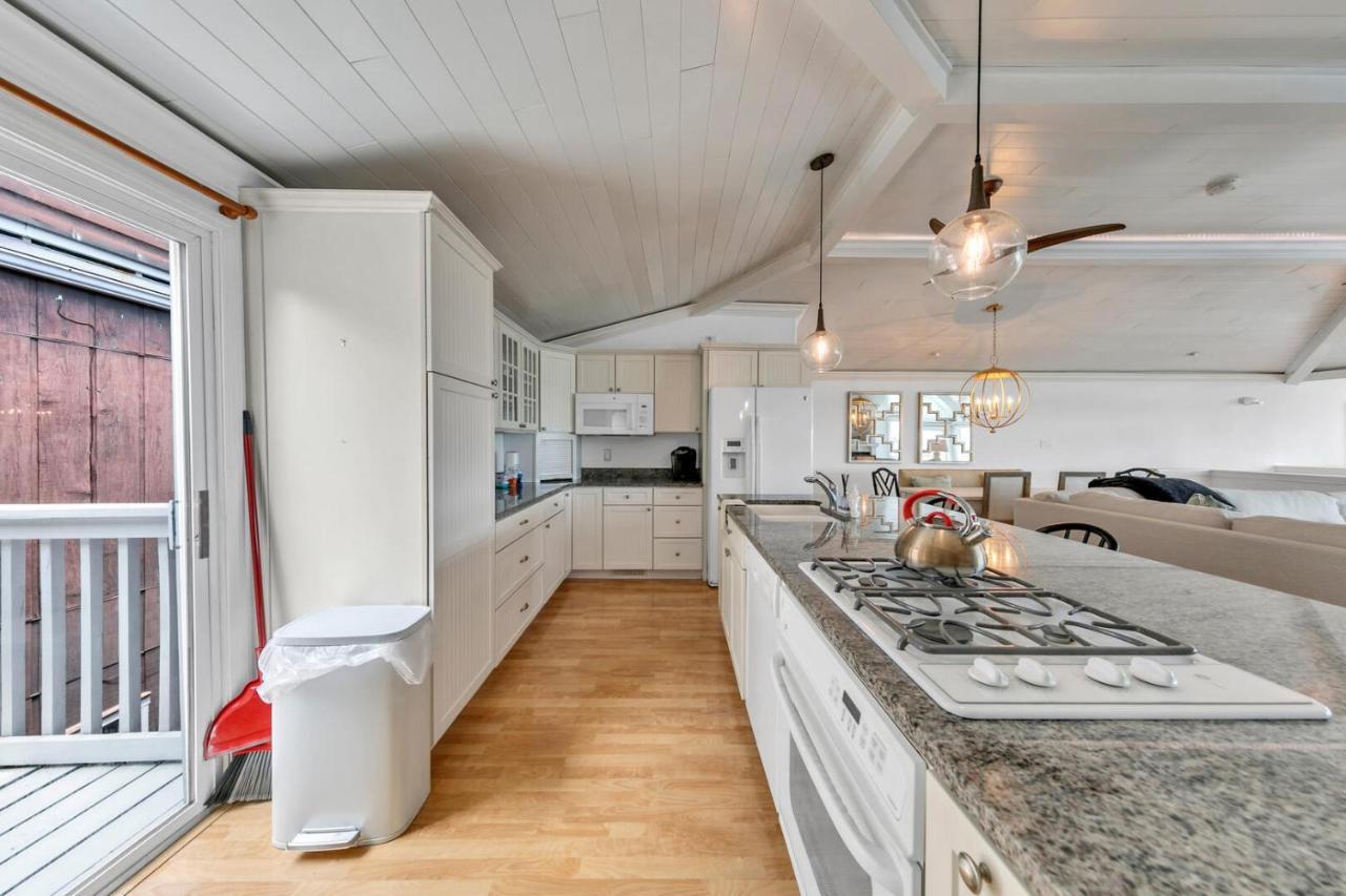 Henderson Haus - Is A Fabulous 3br Townhome In Destin