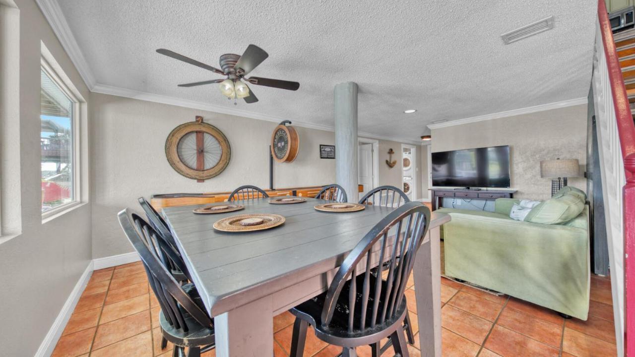 Palm Breeze - Is A 4br With Private Pool And Boat Dock In * Destin