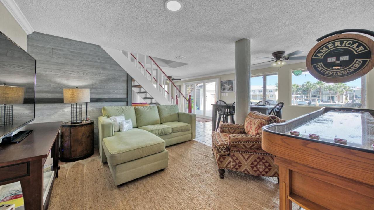 Holiday home Palm Breeze - Is A 4br With Private Pool And Boat Dock In *