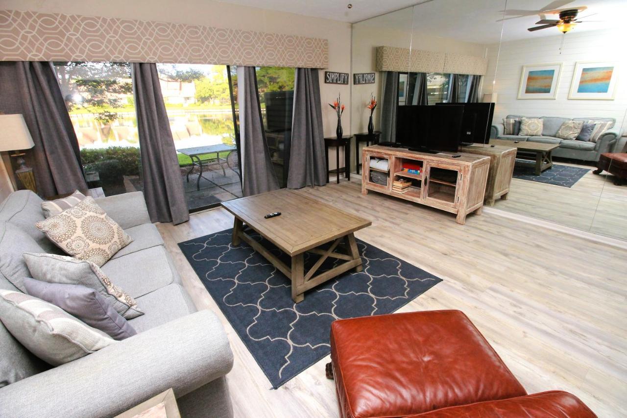 Charming 2 Bed 2 Bath Overlooking Horseshoe Lake. Sandestin. *