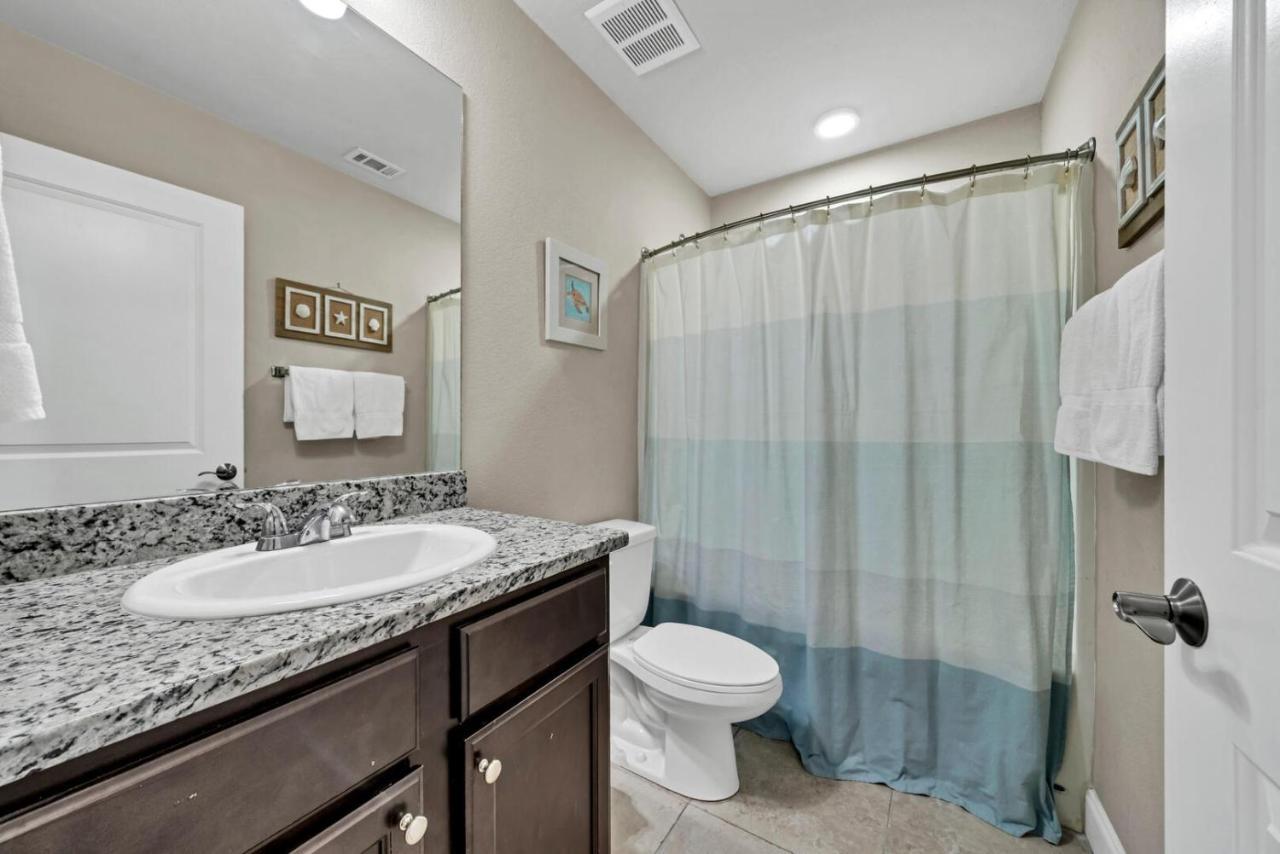 Private Patio! Gated Community! Walk To Beach! Alerio C101 Free Activities! Holiday home
