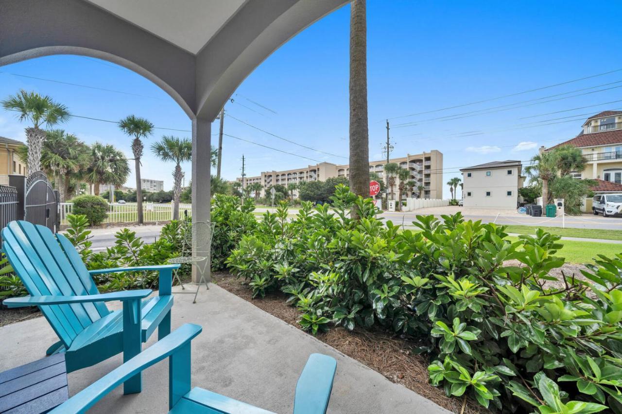 Private Patio! Gated Community! Walk To Beach! Alerio C101 Free Activities! * Destin