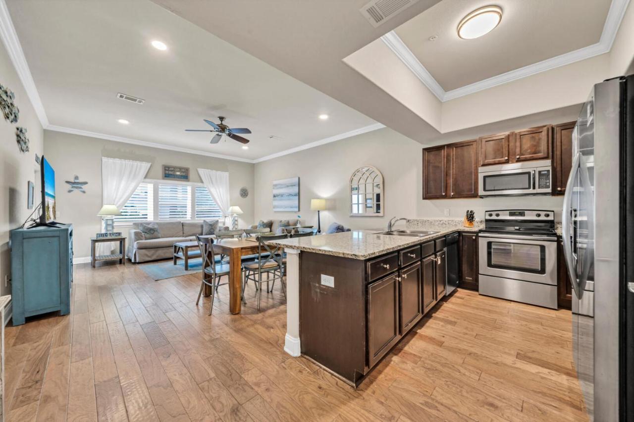 Holiday home Private Patio! Gated Community! Walk To Beach! Alerio C101 Free Activities! *