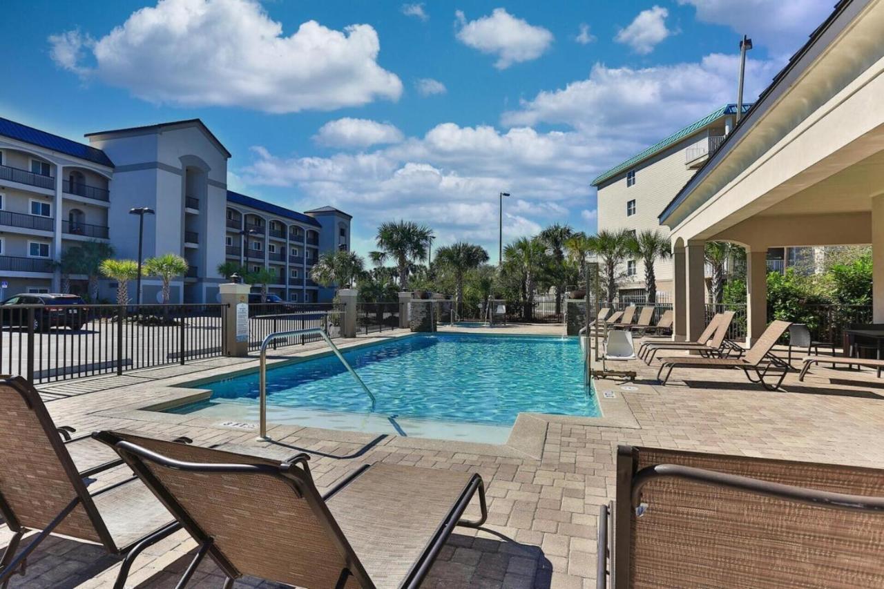 Private Patio! Gated Community! Walk To Beach! Alerio C101 Free Activities! Holiday home