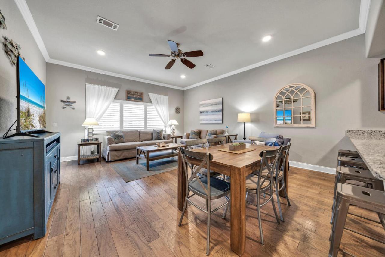 Private Patio! Gated Community! Walk To Beach! Alerio C101 Free Activities! Holiday home *