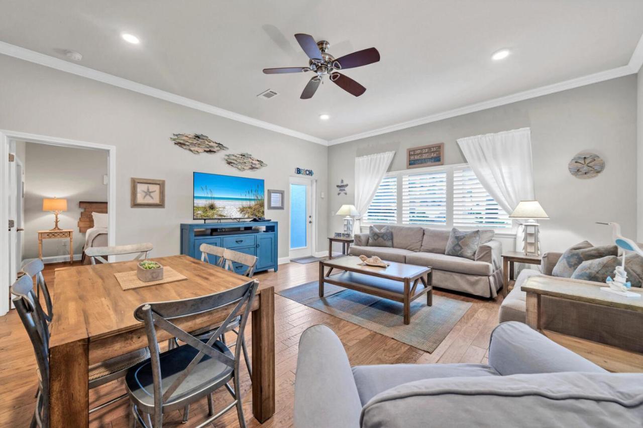 Private Patio! Gated Community! Walk To Beach! Alerio C101 Free Activities! Holiday home Destin