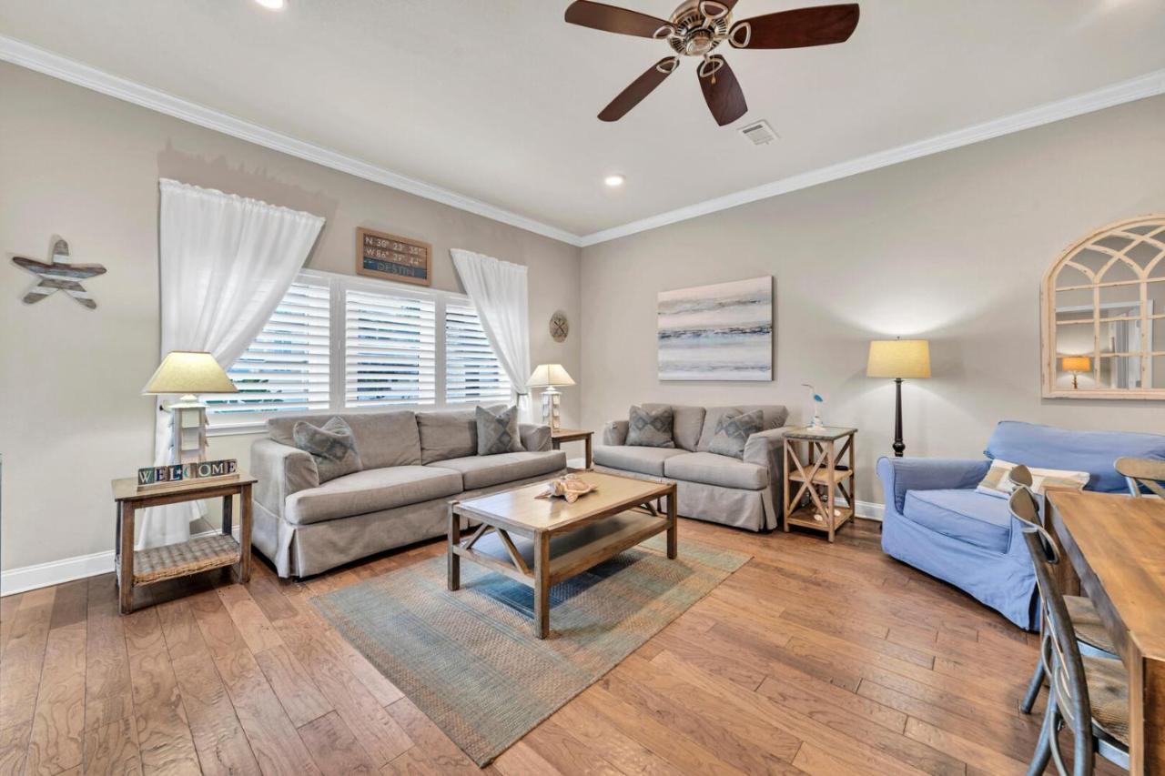 Private Patio! Gated Community! Walk To Beach! Alerio C101 Free Activities! Holiday home *