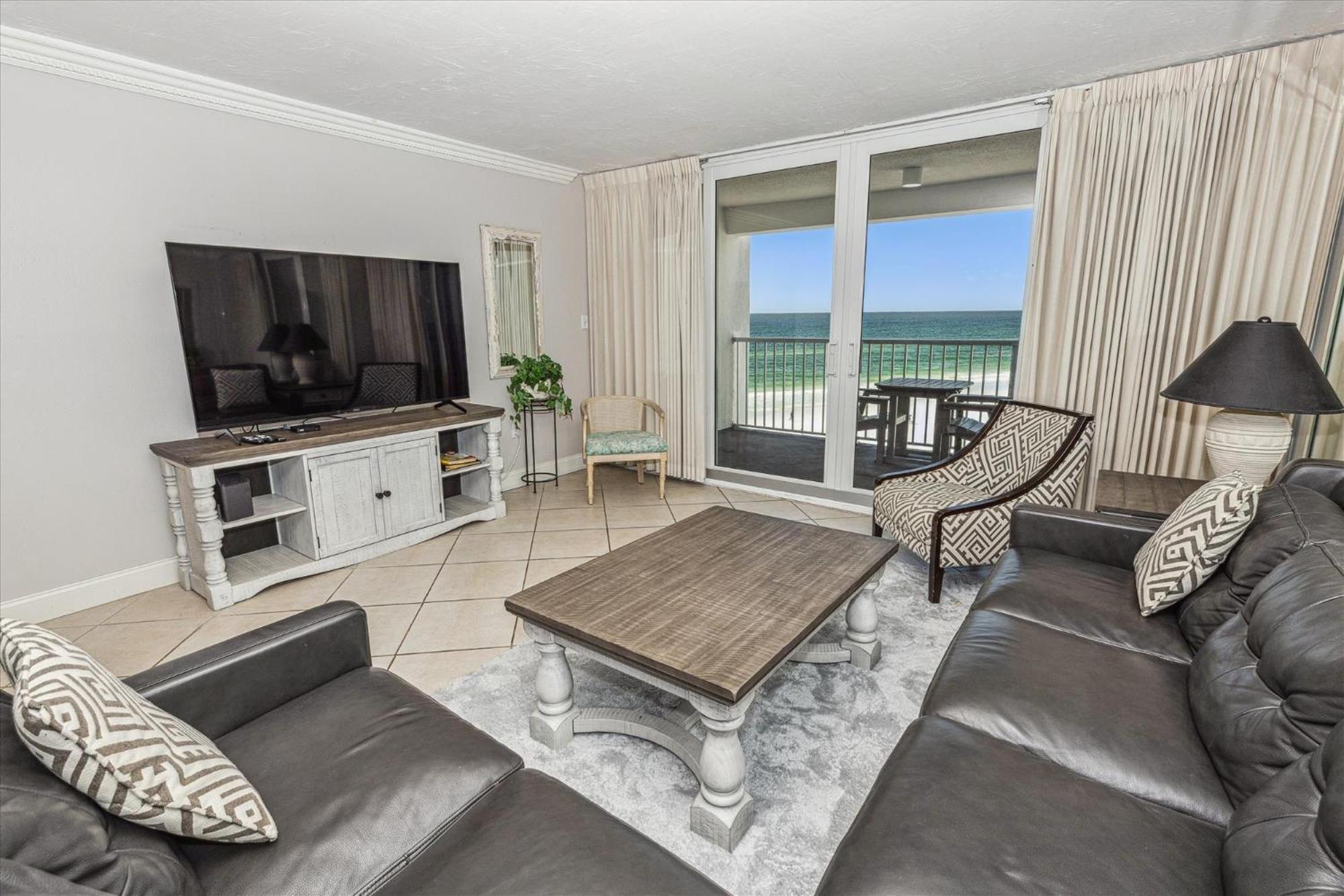 Shoreline Towers 1063 Apartment *