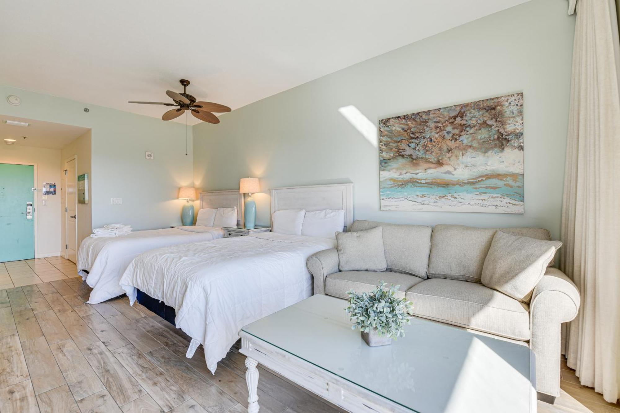 With Pool - Walk To Beach! * Destin