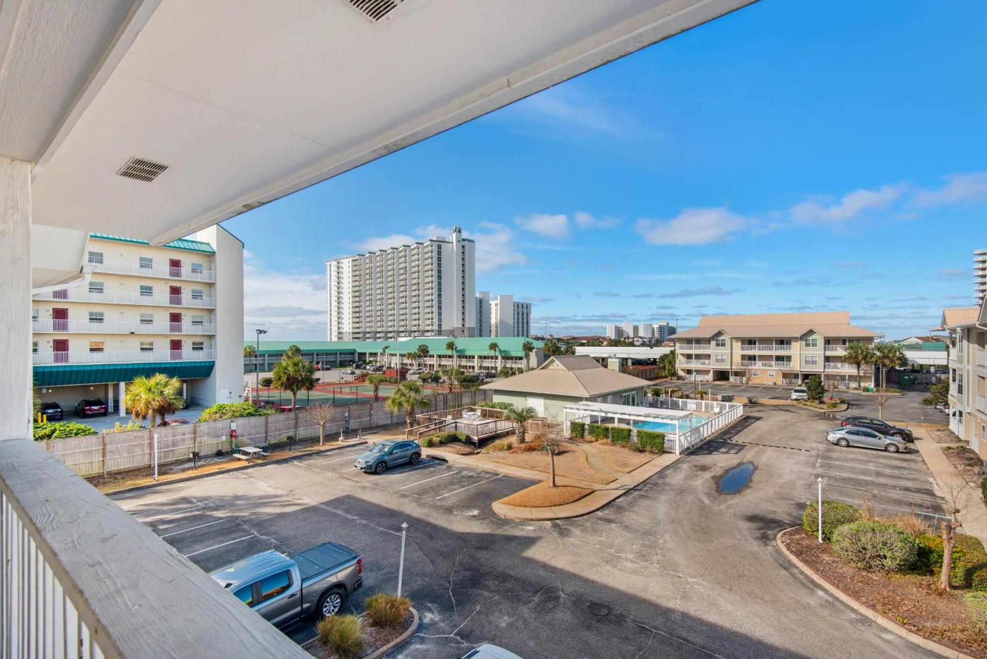 Apartment St. Martin Beachwalk 131 Destin