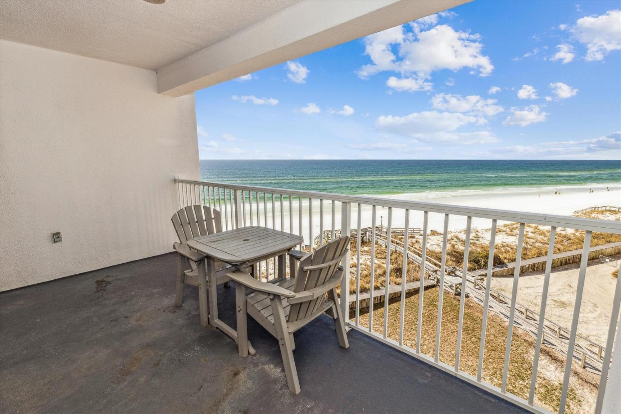 Apartment Shoreline Towers 1063