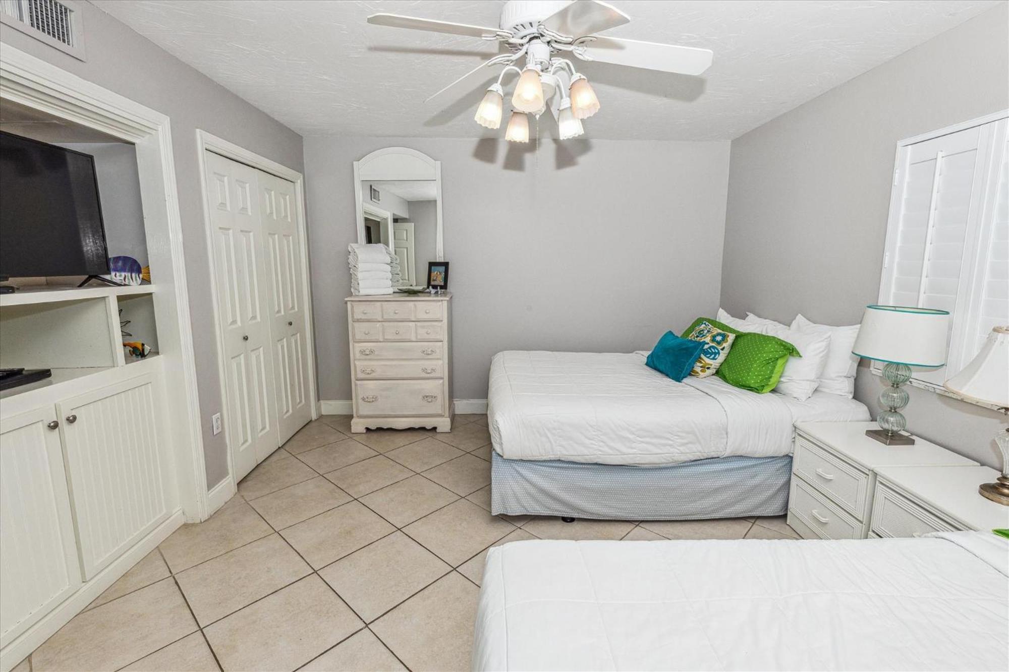 Apartment Shoreline Towers 1063 Destin