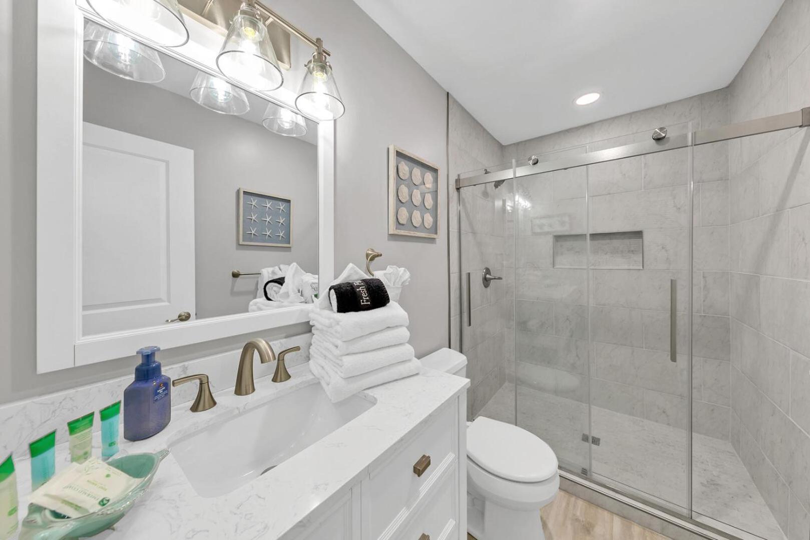 Newly Remodeled In Sandpiper Cove Now With Free Service And Pet Friendly Destin
