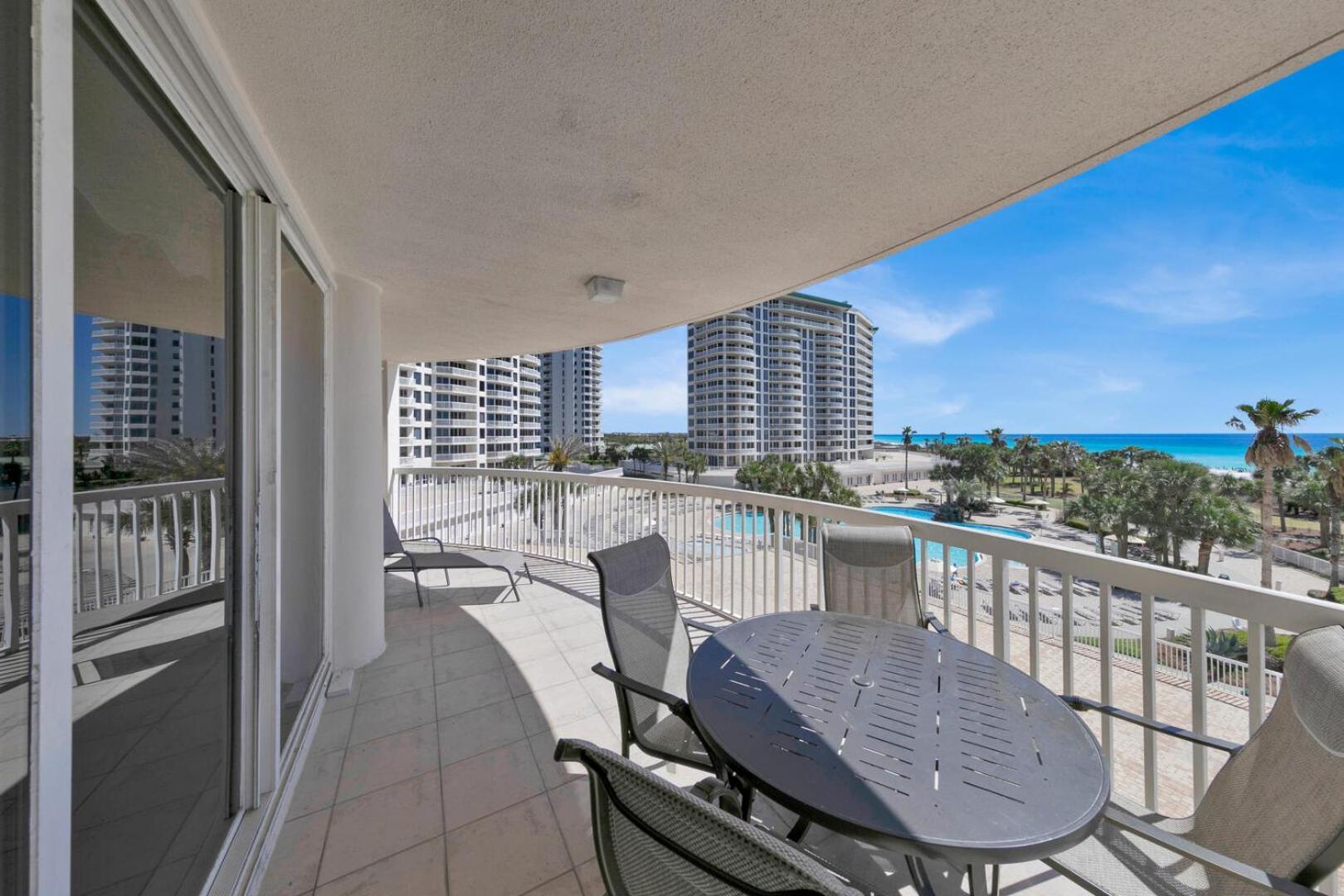 St Maarten 402 A Luxury Beachfront 3 Bedroom Elevator Opens Into Unit Holiday home