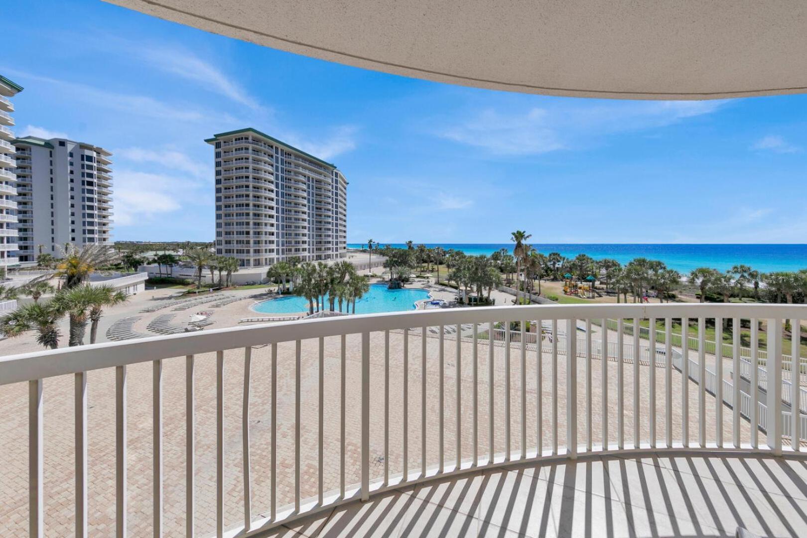 Holiday home St Maarten 402 A Luxury Beachfront 3 Bedroom Elevator Opens Into Unit Destin