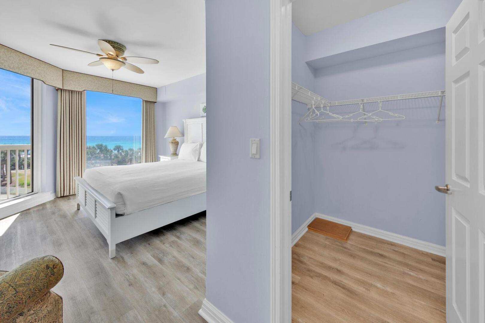 St Maarten 402 A Luxury Beachfront 3 Bedroom Elevator Opens Into Unit Holiday home *