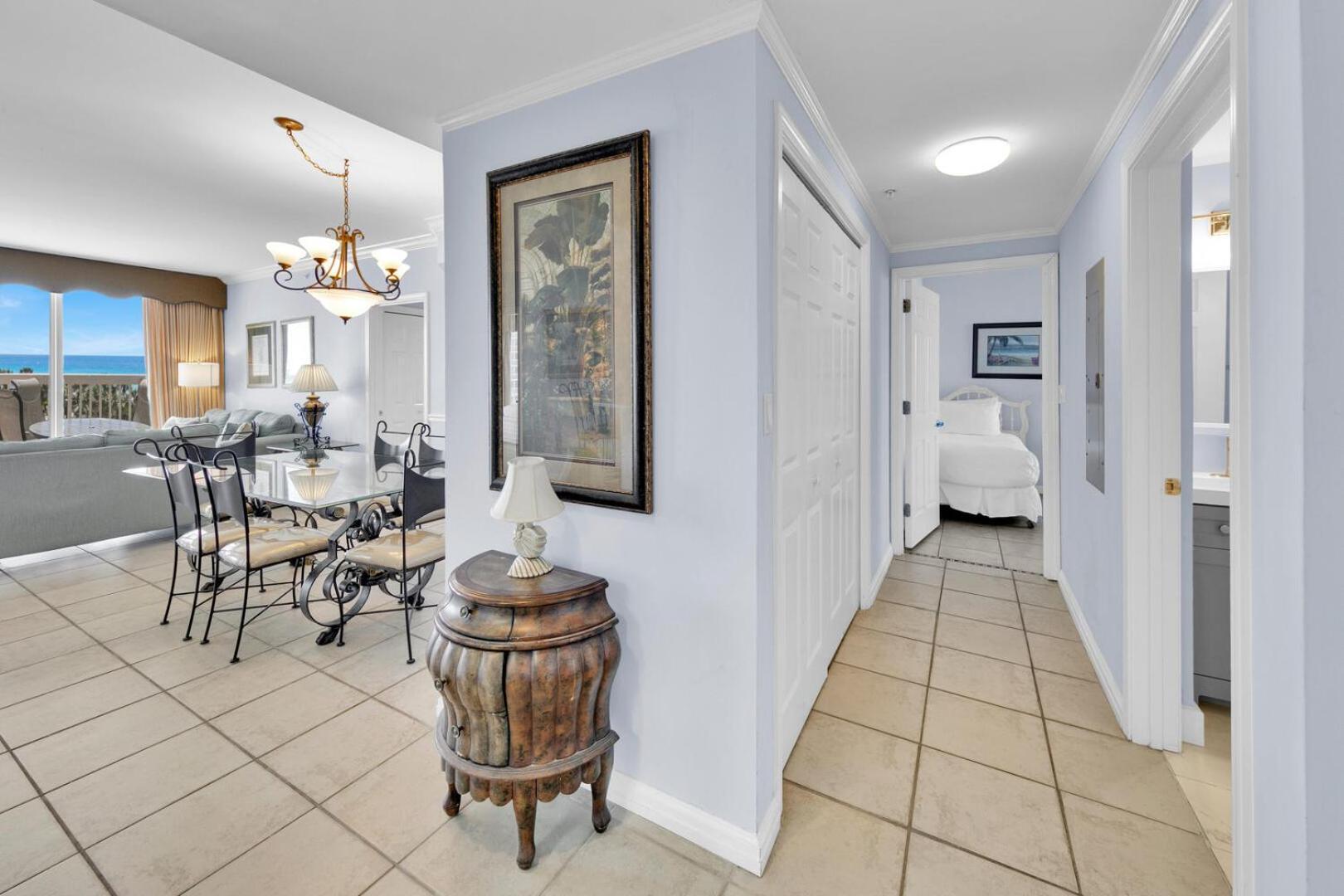 St Maarten 402 A Luxury Beachfront 3 Bedroom Elevator Opens Into Unit *
