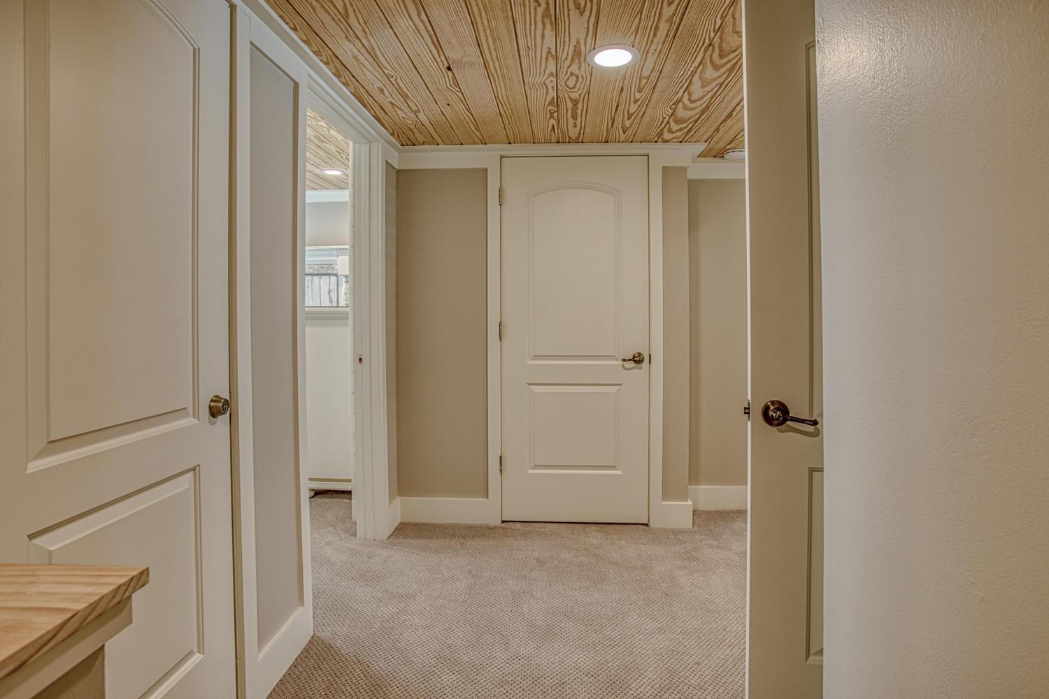 Southbay 101 Completely Remodeled 3 Bedroom Townhome Only 30 Yards From The *