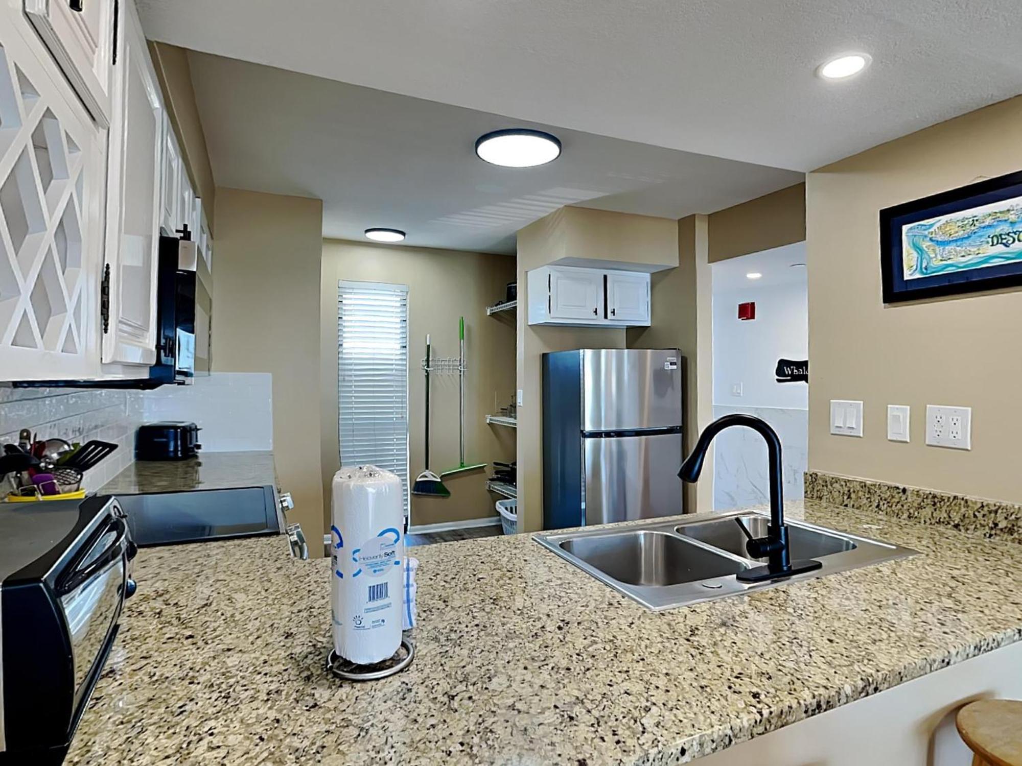 Emerald Towers 804 Apartment