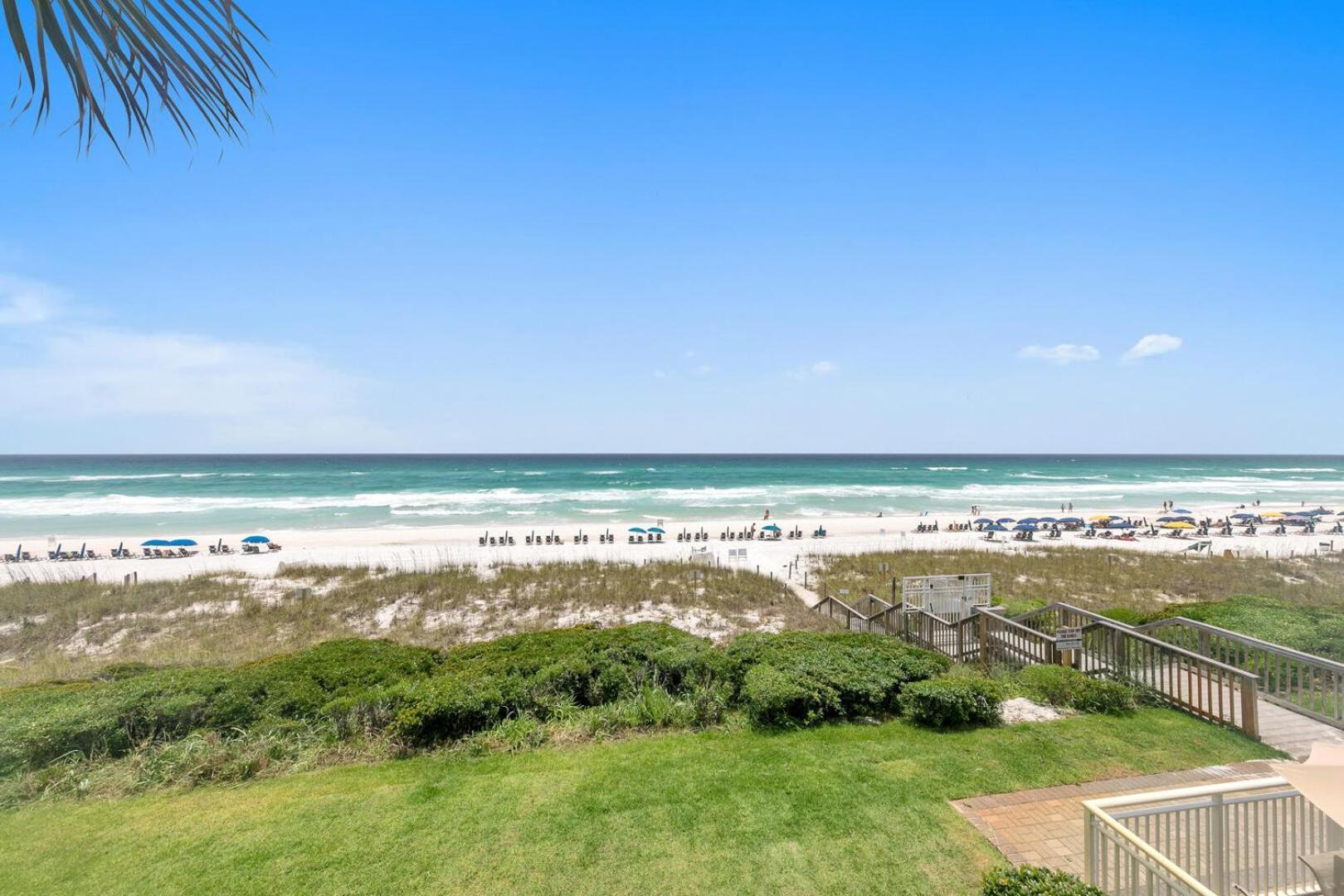 Grandview 202 - Beach Front 3br In Miramar Beach Destin