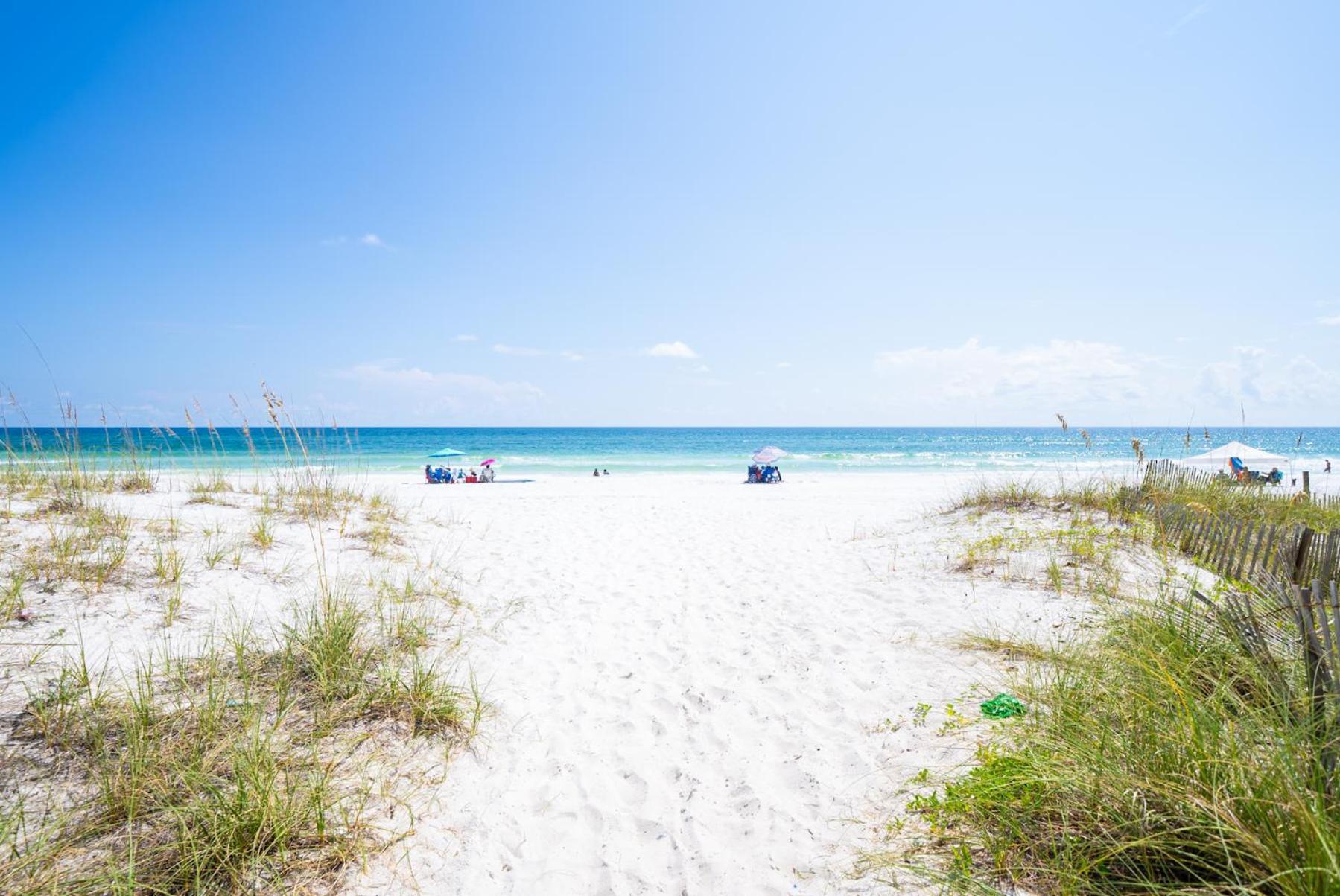 Cay * Destin