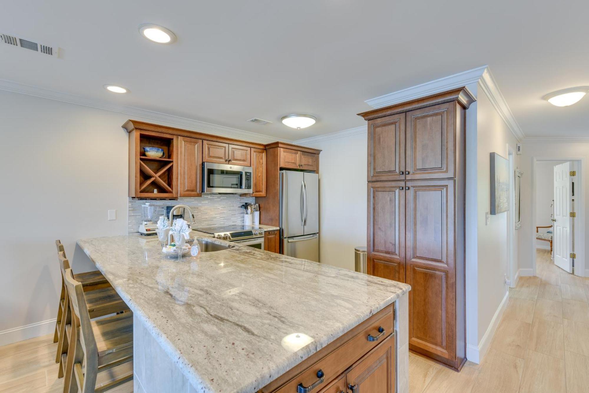 Chic Miramar With Pool Access! Apartment Destin
