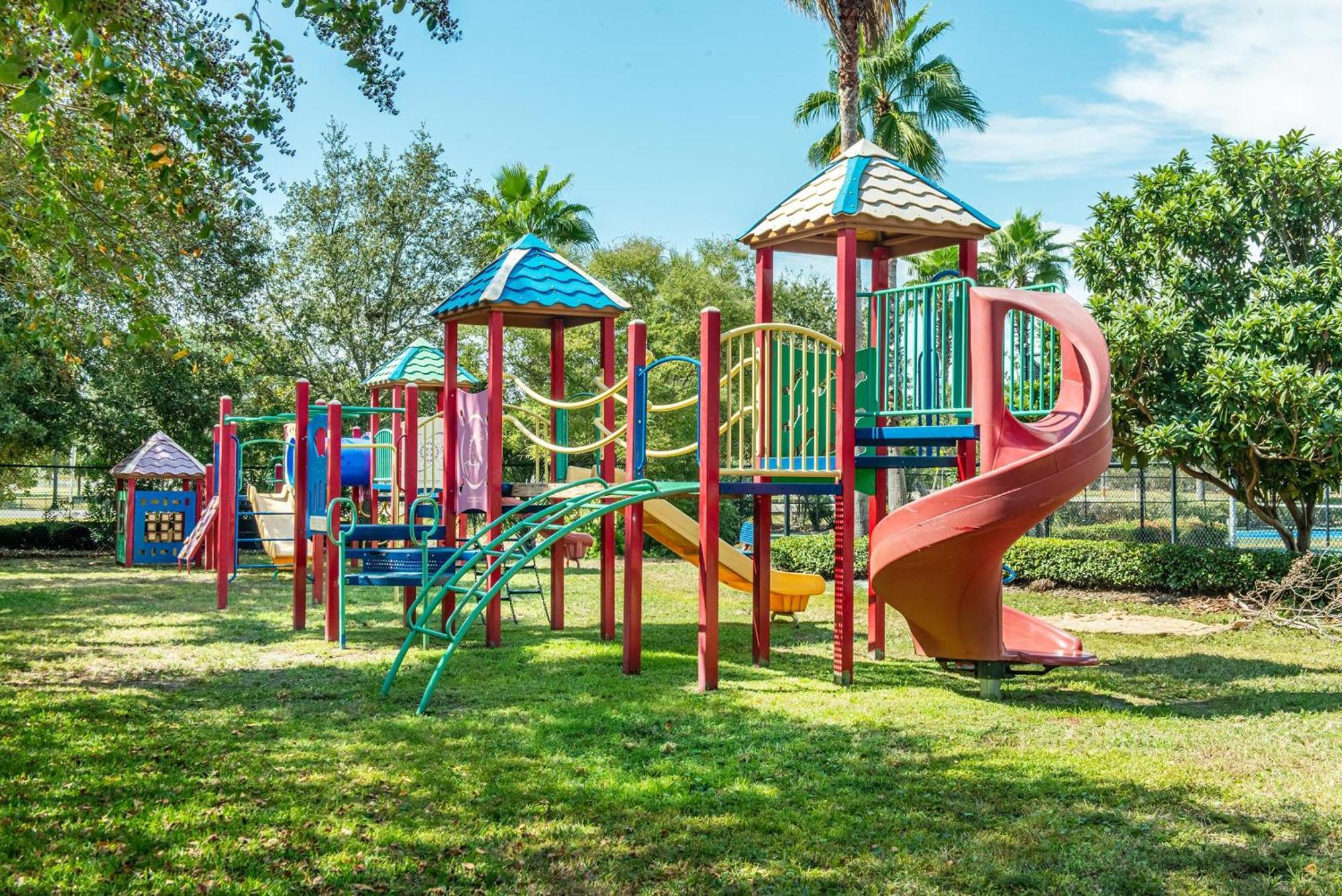 Palms #1602 Full 2 Bedroom * Destin